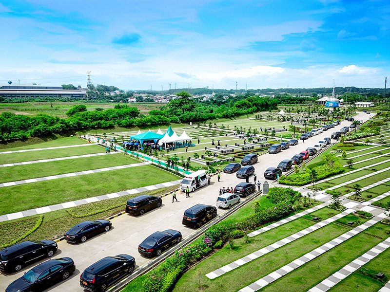 Lahan Parkir Luas