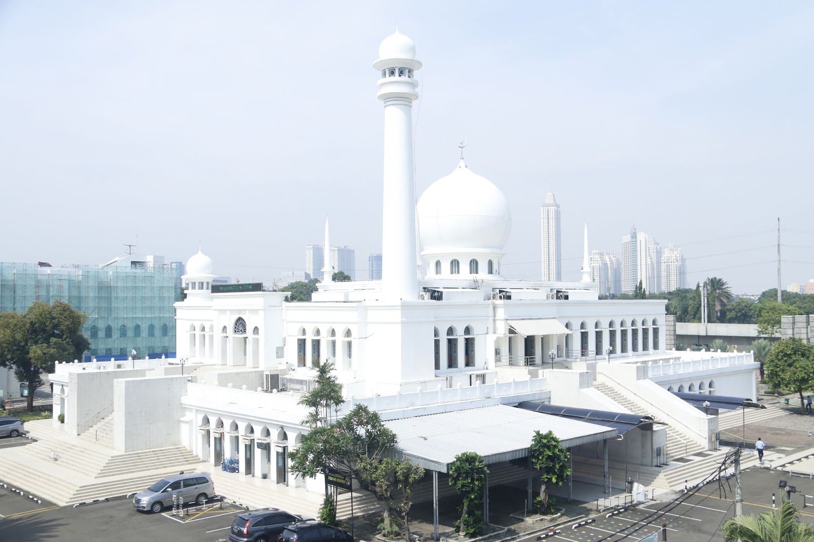 100% Sesuai Syariat Islam